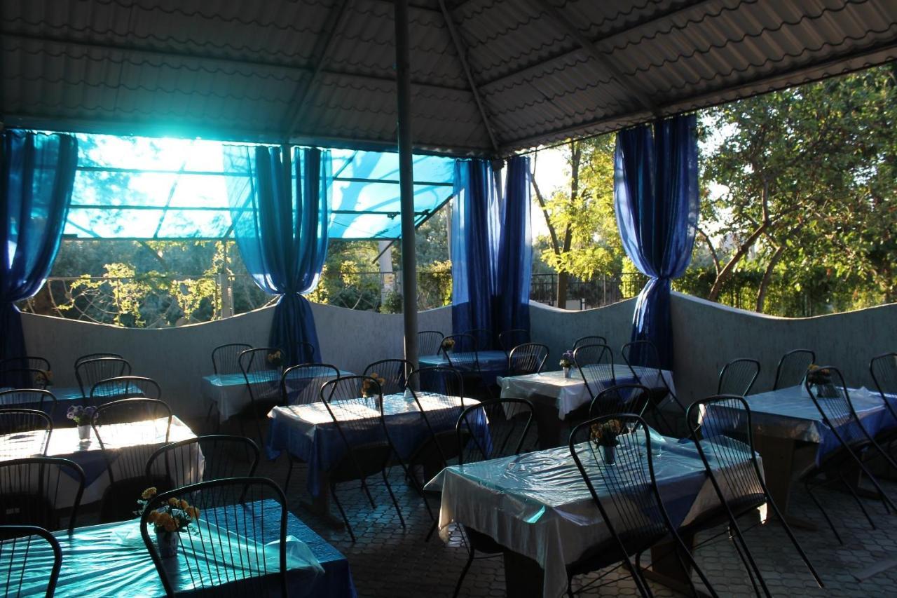 Kometa-2 Hotel Kobleve Kültér fotó