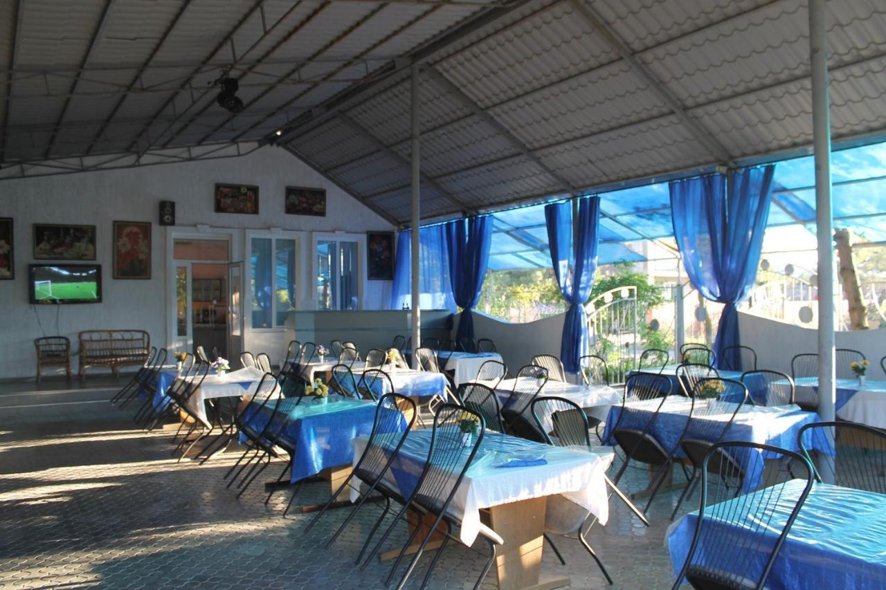 Kometa-2 Hotel Kobleve Kültér fotó